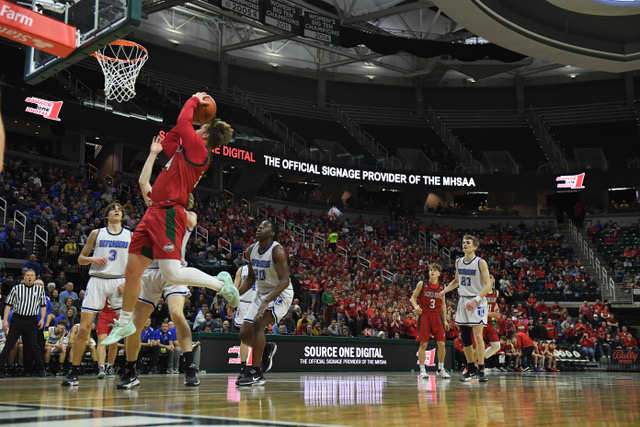 Sacred Heart vs Tri-Unity Christian MHSAA Division 4 title game -- Scott Hasse17